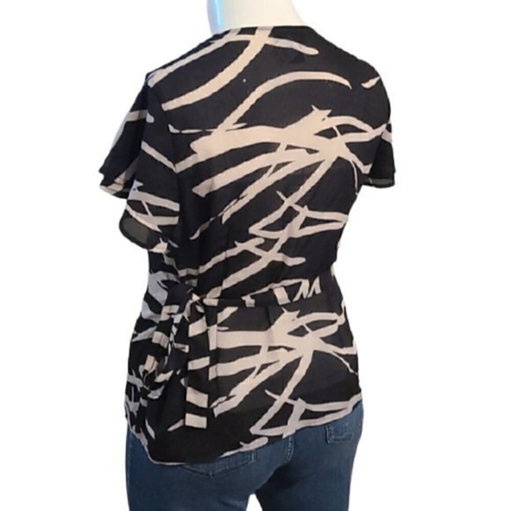 [Lane Bryant] Black and Gray Wrap Blouse - Size 14/16 - Picture 3 of 7